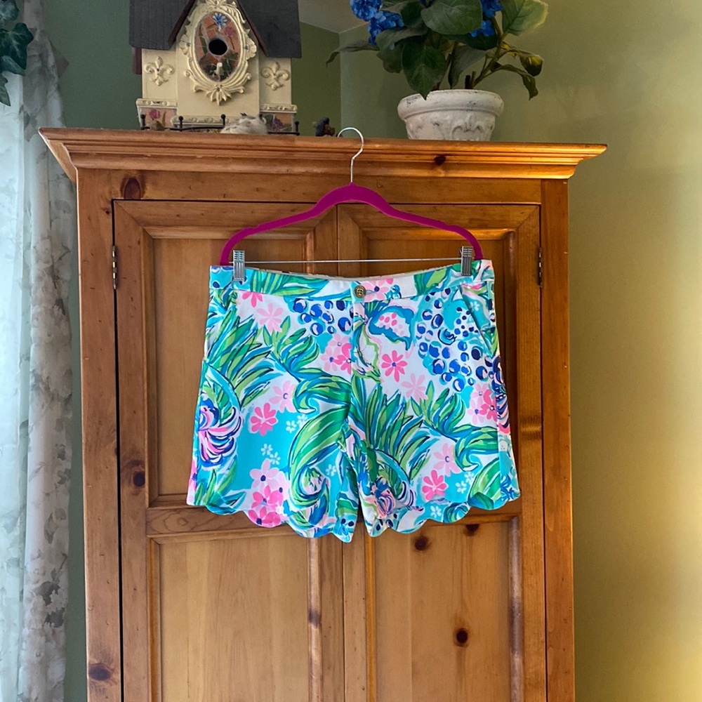 Lilly Pulitzer Darci Knit Shorts size 10